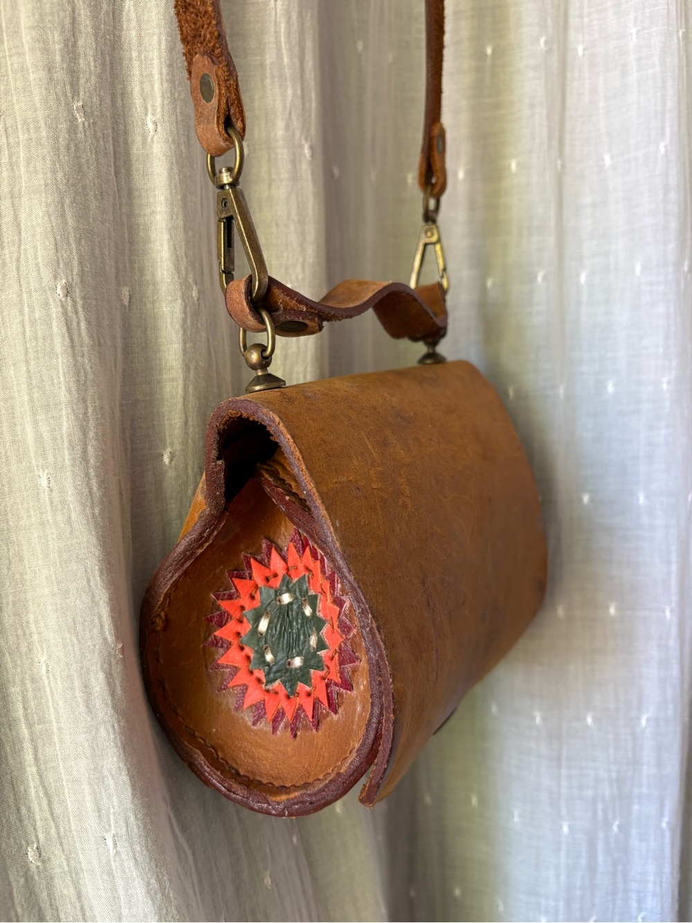 Vintage Handcrafted Brown Leather Crossbody Bag with Red Star Accent
